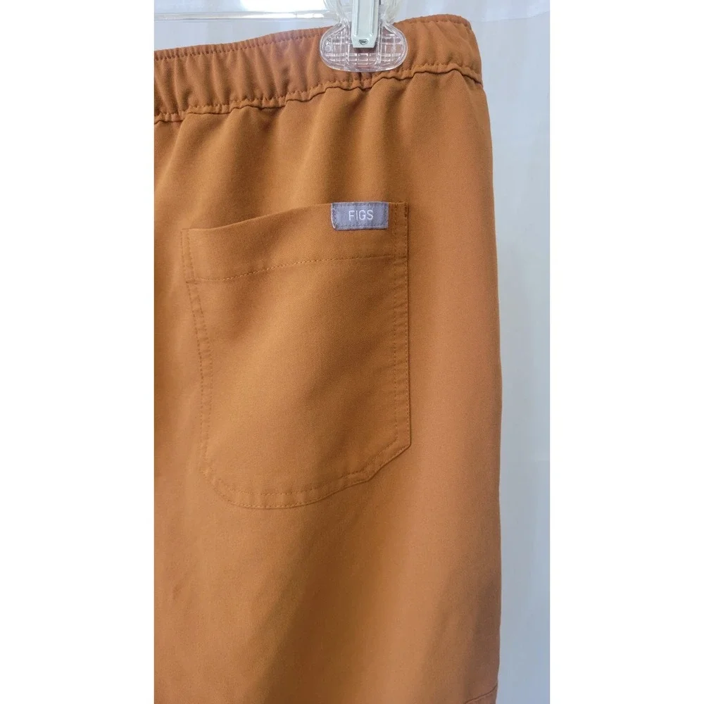 Figs Technical Collection Men's Size Small Scrub Pants - Terracotta